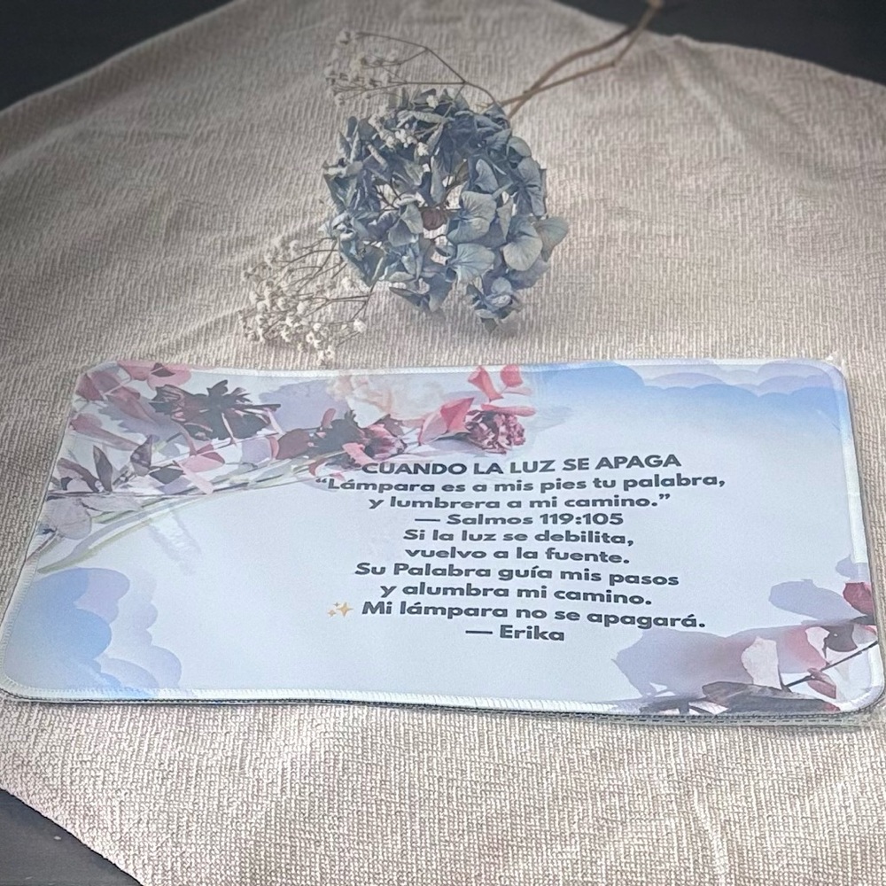 Mousepad cristiano | salmos 119:105 Diseño femenino